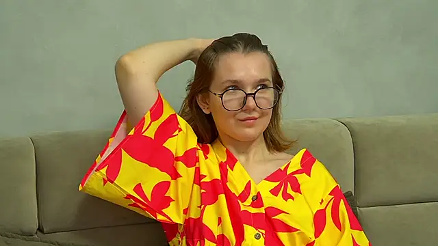 LessySmith online show from 11-16-25, 04:40