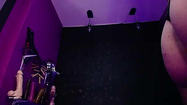Alexa Slave online show from 12-24-24, 09:11