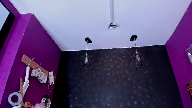 Alexa Slave online show from 10-21-25, 07:25