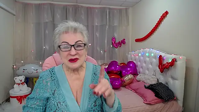 KayleSmoll online show from 01-31-25, 07:29