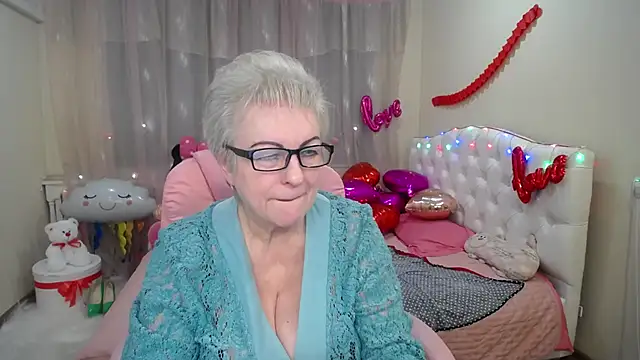 KayleSmoll online show from 02-05-25, 01:37