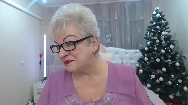 KayleSmoll online show from 12-16-25, 07:52