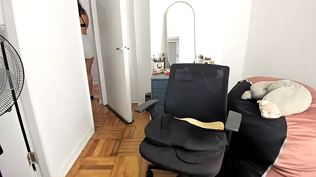 Snapshot of cinnamon_rosa chatting on 01-29-25, 12:22 cinnamon rosa online show from 01-29-25, 12:22