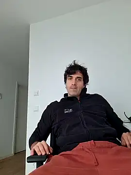 Snapshot of AlexPaeae chatting on 02-21-25, 07:23 AlexPaeae online show from 02-21-25, 07:23