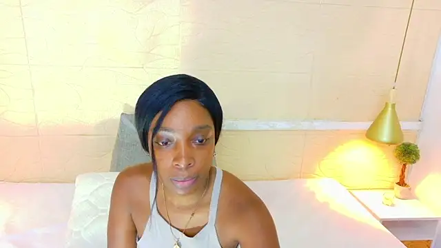 Shamiraa moore online show from 12-02-25, 08:48