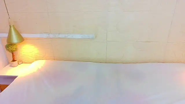 Shamiraa moore online show from 05-15-26, 02:13