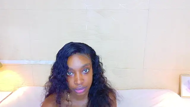 Shamiraa moore online show from 06-24-26, 08:30