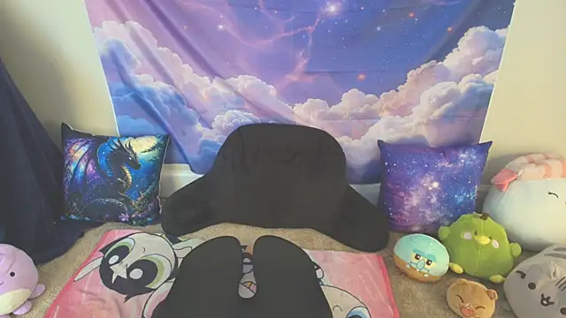 MilkyBunny online show from 05-19-26, 04:02
