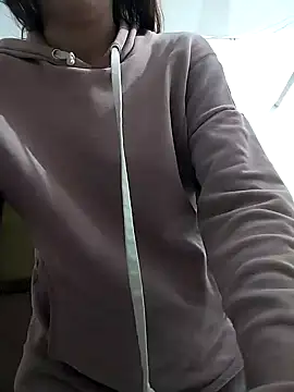 Snapshot of KateDer7 chatting on 01-04-25, 01:21 KateDer7 online show from 01-04-25, 01:21