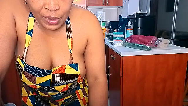 Snapshot of GiantBootyMilf chatting on 09-23-25, 08:34 GiantBootyMilf online show from 09-23-25, 08:34