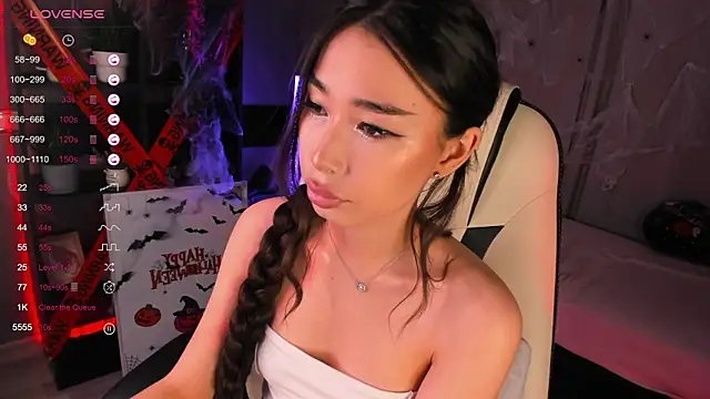 sensualily online show from 10-28-25, 01:36