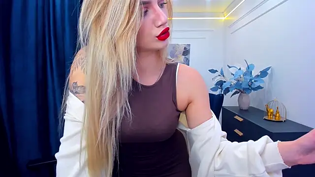 SelenaeMoore online show from 09-18-25, 03:52