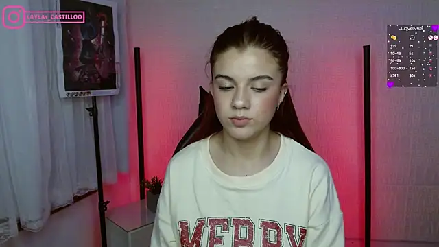Snapshot of Layla_castilloo chatting on 12-30-24, 11:38 Layla castilloo online show from 12-30-24, 11:38