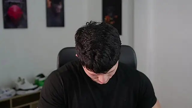 Hazzan Velez online show from 10-01-25, 02:17