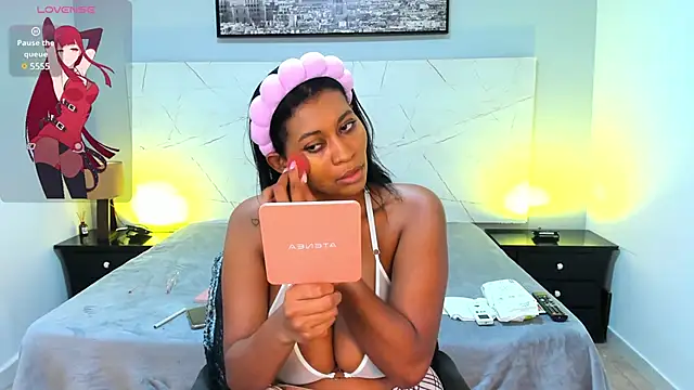 LAYLATAYLOR  online show from 01-15-25, 11:19