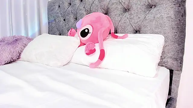 abbyfoxx  online show from 02-12-25, 03:16