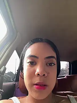 NAUGHTY LITTLE 18 online show from 05-01-26, 10:03