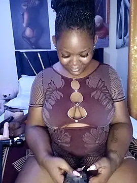 Snapshot of Cherriikenzie chatting on 10-15-25, 06:52 Cherriikenzie online show from 10-15-25, 06:52