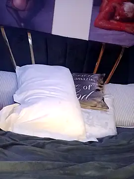 Snapshot of Cherriikenzie chatting on 10-24-25, 08:16 Cherriikenzie online show from 10-24-25, 08:16