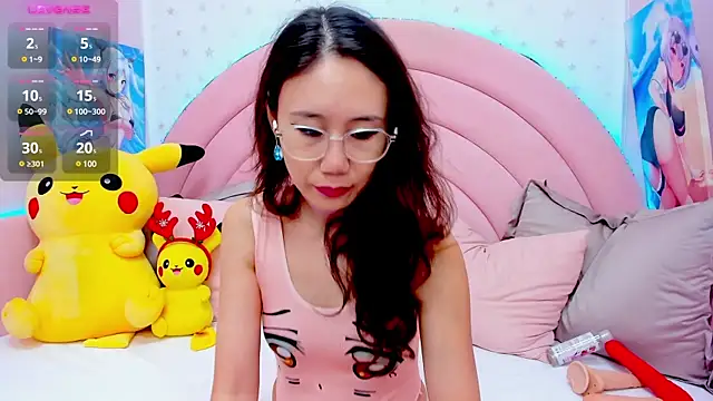 Nao  Chan  online show from 12-24-24, 01:38