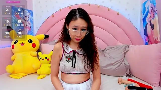 Nao  Chan  online show from 01-31-25, 01:22