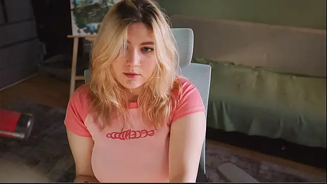 Xanthey online show from 02-19-25, 12:11