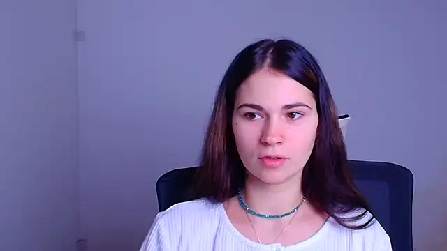 Snapshot of Loon_Amore chatting on 12-20-24, 07:07 Loon Amore online show from 12-20-24, 07:07