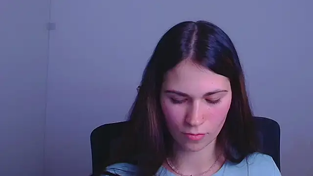 Snapshot of Loon_Amore chatting on 12-26-24, 10:31 Loon Amore online show from 12-26-24, 10:31