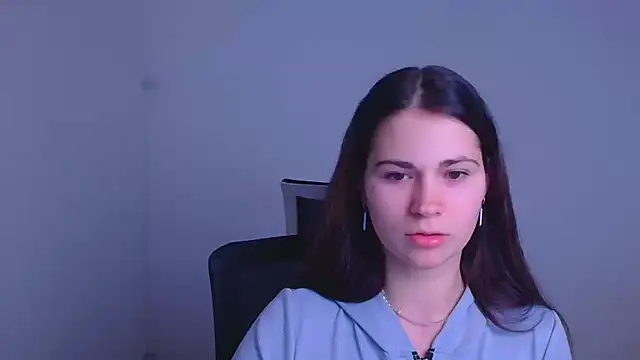 Snapshot of Loon_Amore chatting on 01-05-25, 07:17 Loon Amore online show from 01-05-25, 07:17