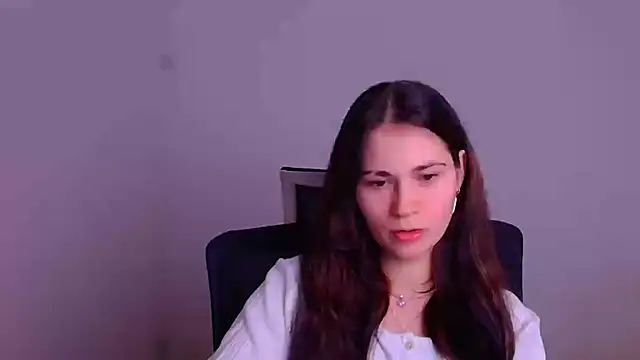 Snapshot of Loon_Amore chatting on 01-11-25, 07:38 Loon Amore online show from 01-11-25, 07:38