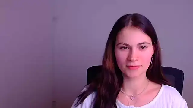 Snapshot of Loon_Amore chatting on 01-12-25, 12:18 Loon Amore online show from 01-12-25, 12:18