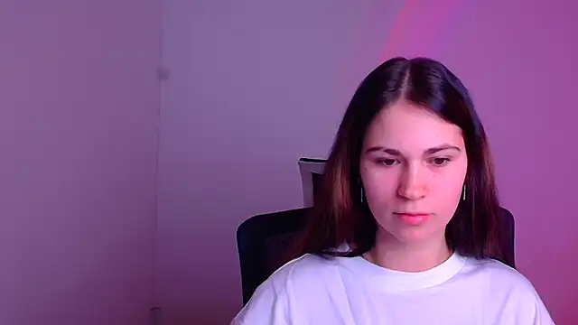 Snapshot of Loon_Amore chatting on 01-18-25, 07:58 Loon Amore online show from 01-18-25, 07:58