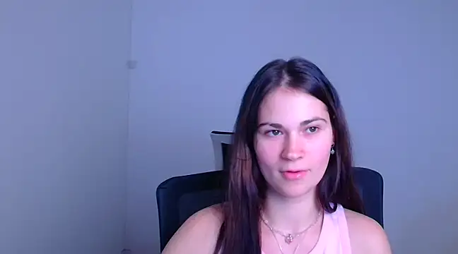 Snapshot of Loon_Amore chatting on 01-23-25, 10:22 Loon Amore online show from 01-23-25, 10:22