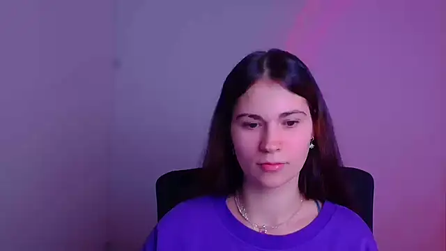 Snapshot of Loon_Amore chatting on 01-24-25, 08:00 Loon Amore online show from 01-24-25, 08:00