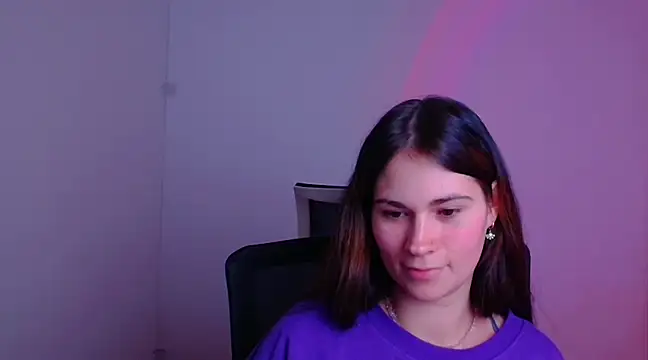 Snapshot of Loon_Amore chatting on 01-24-25, 11:02 Loon Amore online show from 01-24-25, 11:02