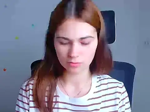 Snapshot of Loon_Amore chatting on 10-27-25, 07:01 Loon Amore online show from 10-27-25, 07:01