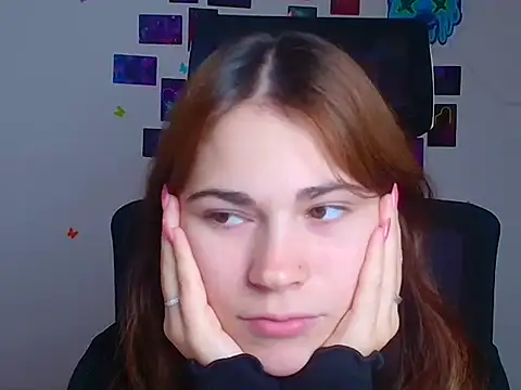 Loon Amore online show from 11-26-25, 06:47