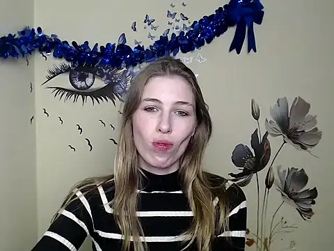 StrangerGi online show from 01-09-25, 01:02