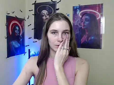 Snapshot of StrangerGi chatting on 02-12-26, 12:44 StrangerGi online show from 02-12-26, 12:44