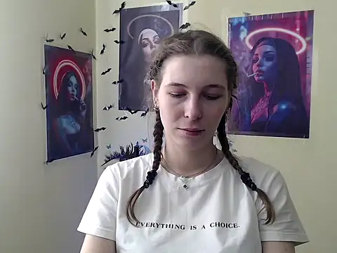 Snapshot of StrangerGi chatting on 03-11-26, 07:03 StrangerGi online show from 03-11-26, 07:03