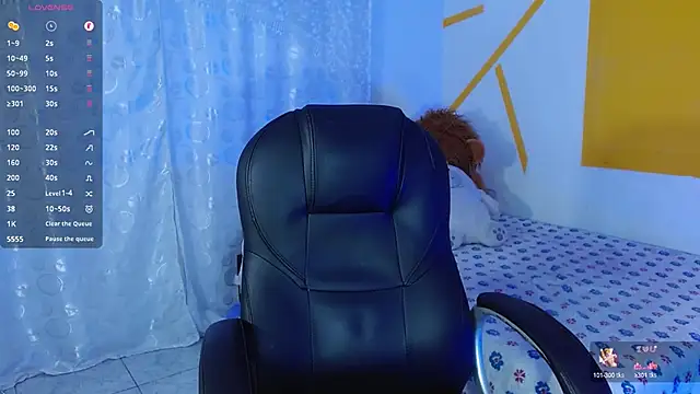 Snapshot of Matthew_Boy_ chatting on 01-10-25, 07:04 Matthew Boy  online show from 01-10-25, 07:04