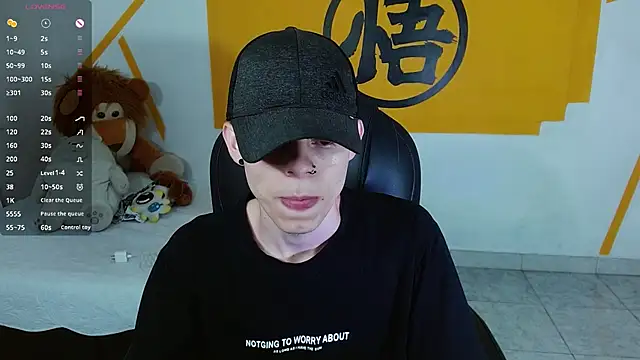 Snapshot of Matthew_Boy_ chatting on 01-19-25, 01:55 Matthew Boy  online show from 01-19-25, 01:55