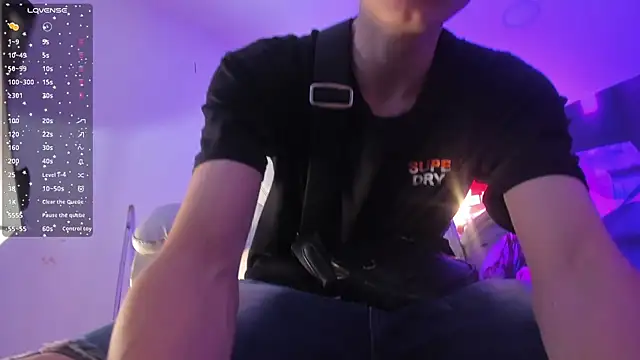 Snapshot of Matthew_Boy_ chatting on 01-21-25, 08:21 Matthew Boy  online show from 01-21-25, 08:21