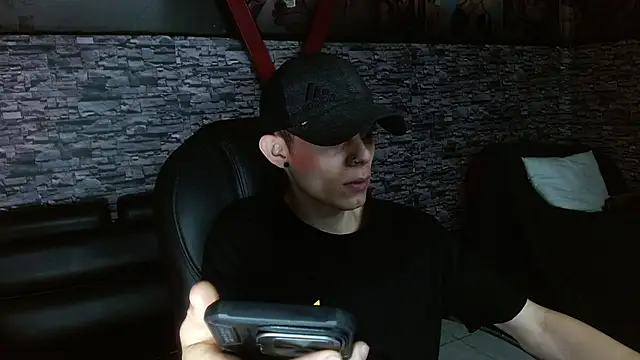 Snapshot of Matthew_Boy_ chatting on 03-06-25, 07:54 Matthew Boy  online show from 03-06-25, 07:54