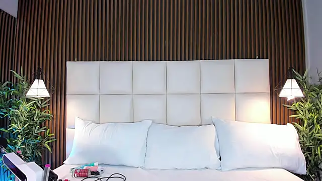 CailynBrowm online show from 11-08-25, 04:45