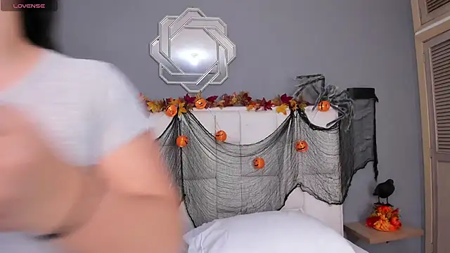 AkiraKings online show from 10-16-25, 04:13