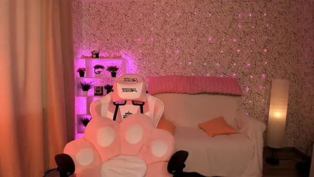 luna cross online show from 03-23-25, 07:31