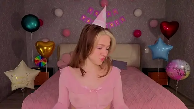 luna cross online show from 06-05-26, 05:25