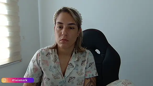 Isis69  online show from 10-04-25, 03:43