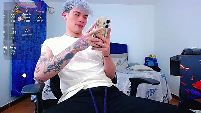 Snapshot of thiagomurphyy chatting on 01-08-25, 04:23 thiagomurphyy online show from 01-08-25, 04:23